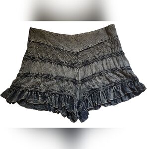Free People Gray Ruffled Shorts Small